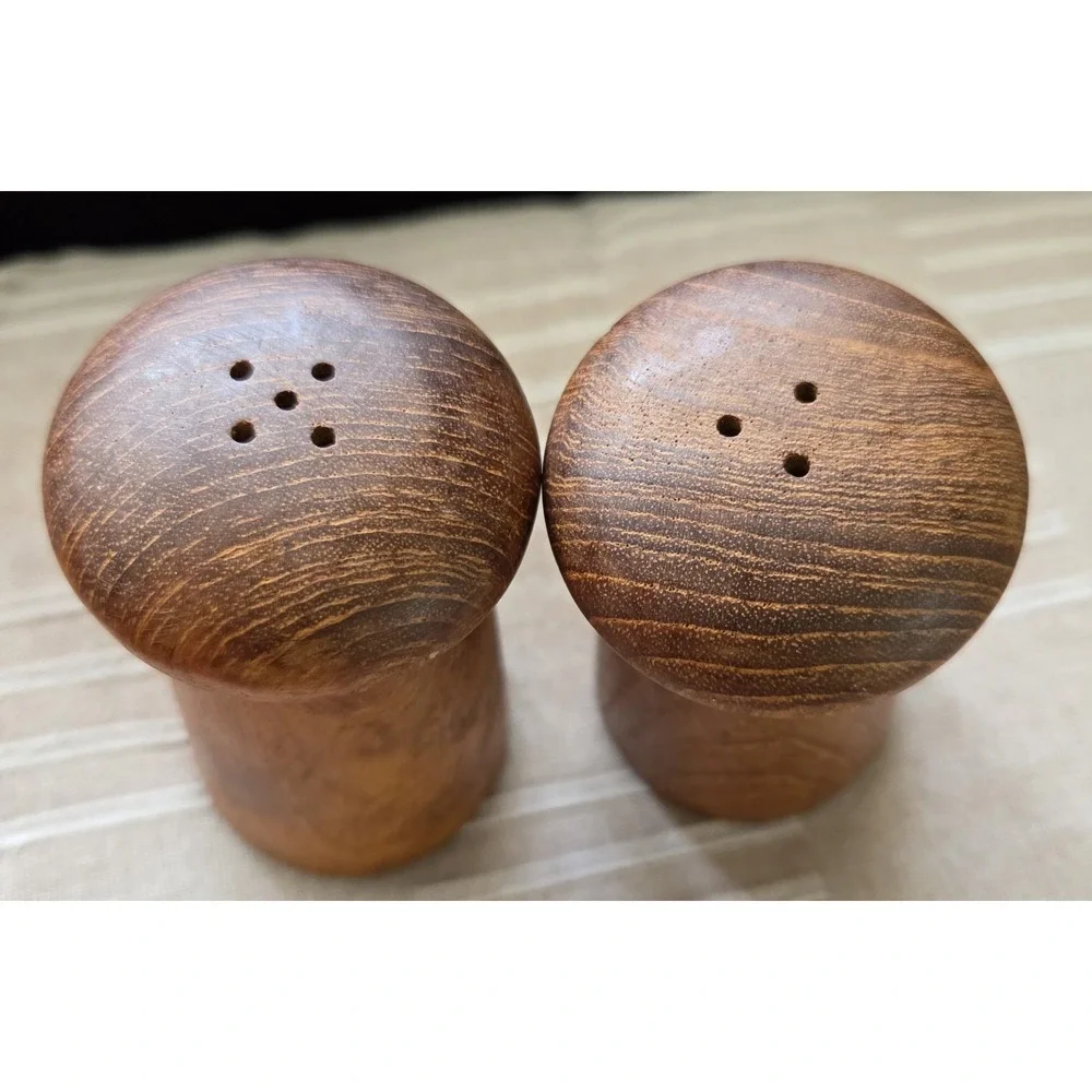 Vintage Teak Mid Century‎ Modern Salt and Pepper Shakers  4